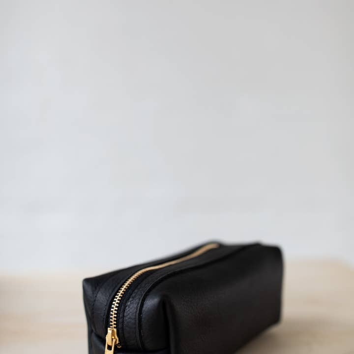 LIZ RIDEN - Wholesale Toiletry Bag - Unisex - Dopp Kits-Black