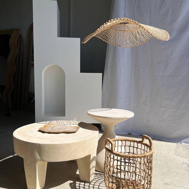 Office Objets - Wholesale Chandelier/Hanging Light - Rattan pendant or light fixture in the shape of a wavy circular tray with latticework D:75112