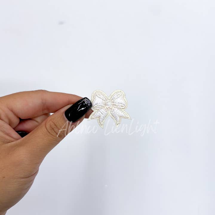 ABLNco - Wholesale Patch - white dainty bow embroidery patch iron on