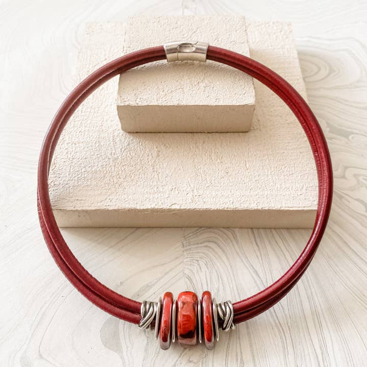 Colar Cardinal por atacado de Diana Kauffman Designs