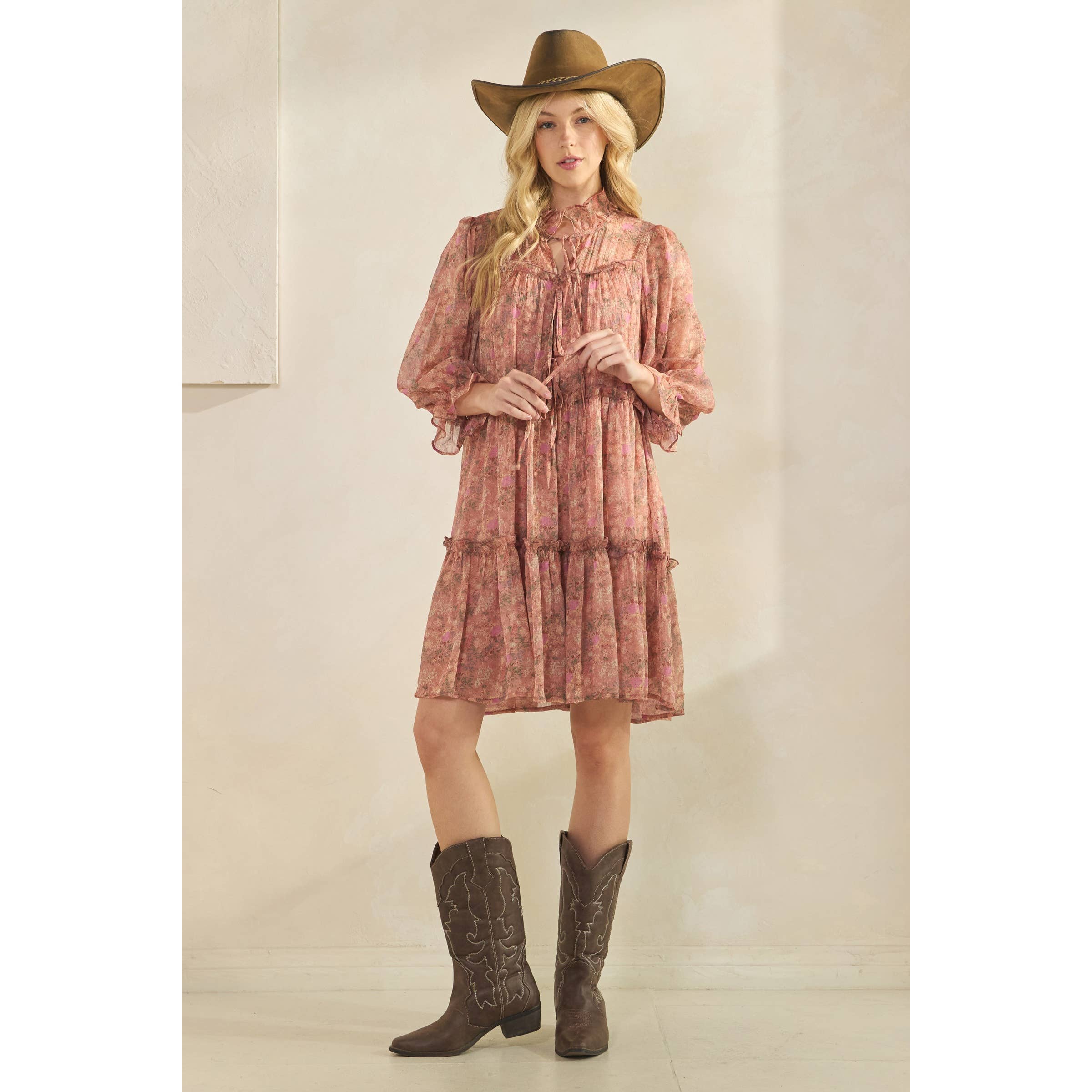 Sage + Fig - Wholesale Dress - Women's - VINTAGE-INSPIRED FLORAL TIERED RUFFLE DRESS (SD7768)9