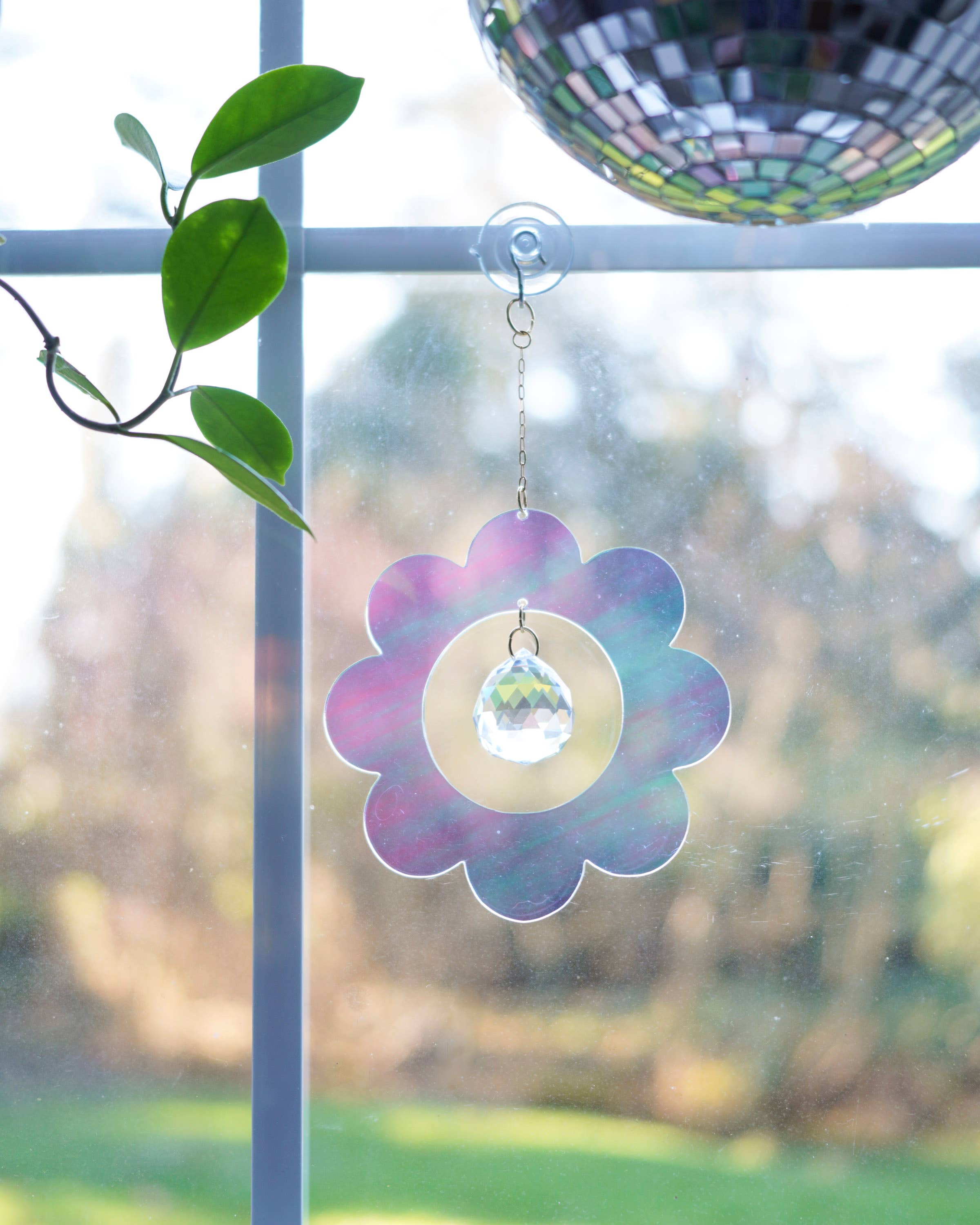 Hustle Home Décor - Wholesale Suncatcher - Retro Flower Sun Catcher6