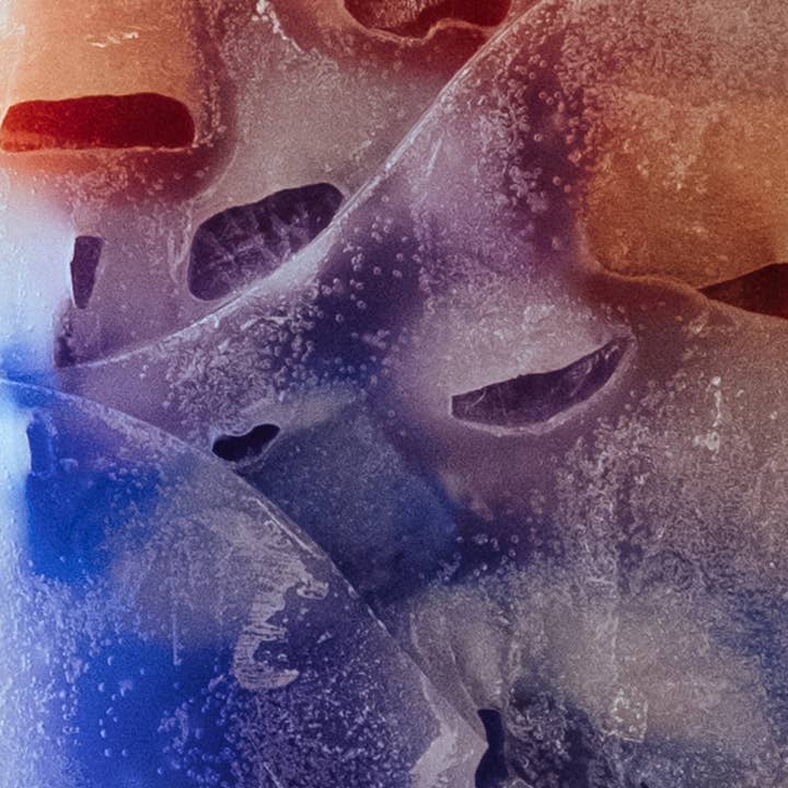 Oval wax cube candle for wholesale by Die Kerzenwerkstatt