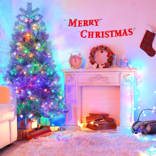 Arbre de Noël moderne argenté de 1,8 m pré-éclairé avec charnières et 300 LED pour la vente par HOMYCASA DESIGN INC