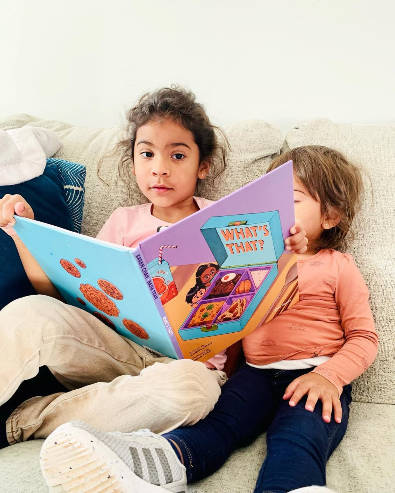 Gloo Books - Wholesale Preschool Book (3-5) - What's That?: A Kids Book About Love and Lunchboxes, Ages 3+4