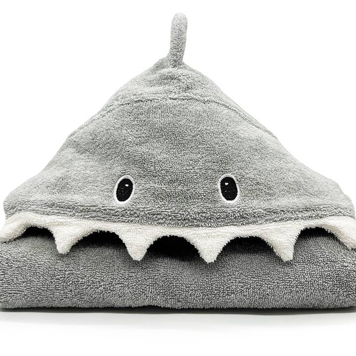 BIO Bath Poncho Shark for wholesale by Fürnis