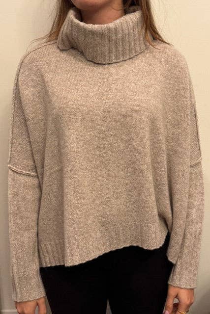 ISLEFIELD – wholesale Knitted jumper – Women′s – Devon Turtleneck2
