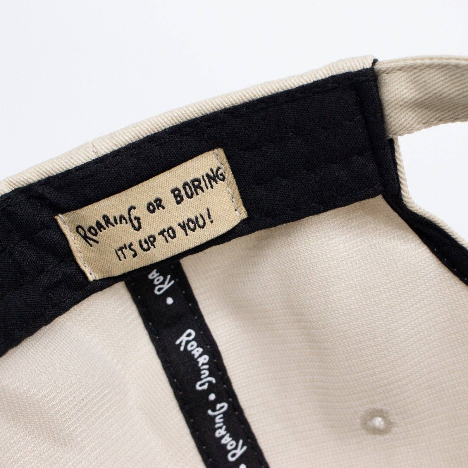 Roaring Socks - Wholesale Baseball Cap - Unisex - Cara Pils (Beige)3