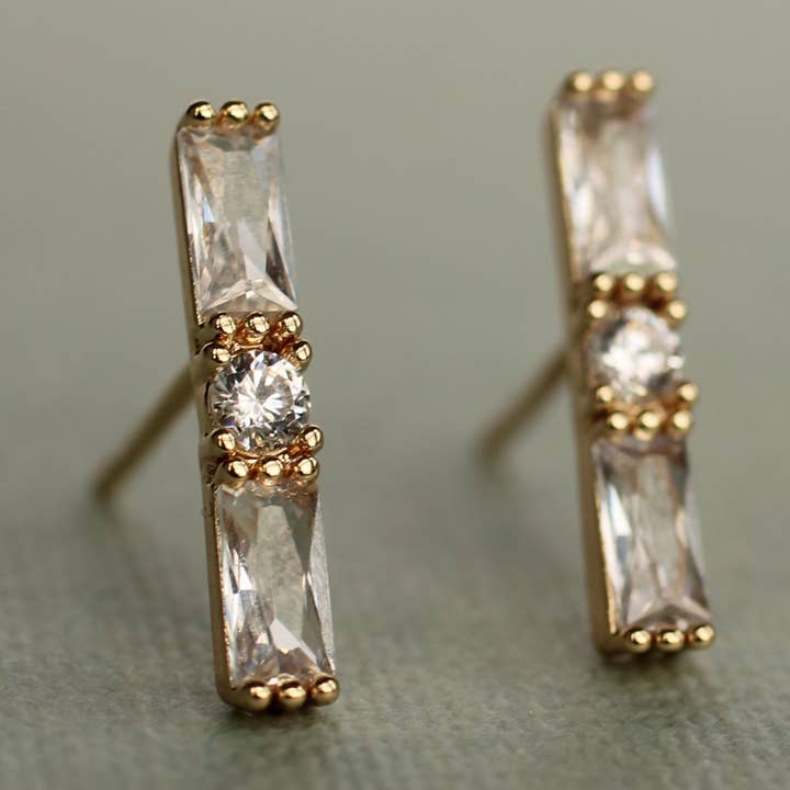 Pendientes de botón clásicos art déco con piedras baguette para venta al por mayor de Silk Purse, Sow's Ear