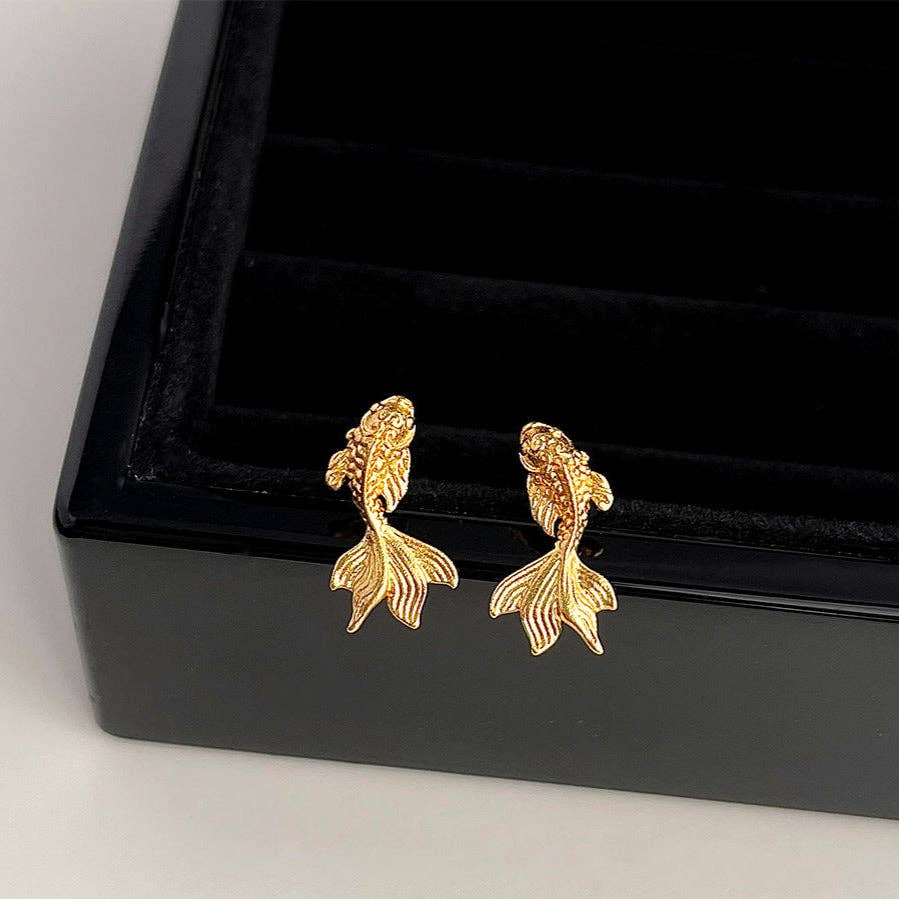Revelari - Wholesale Stud/Post Earrings - Minimalist Goldfish Stud Earrings1