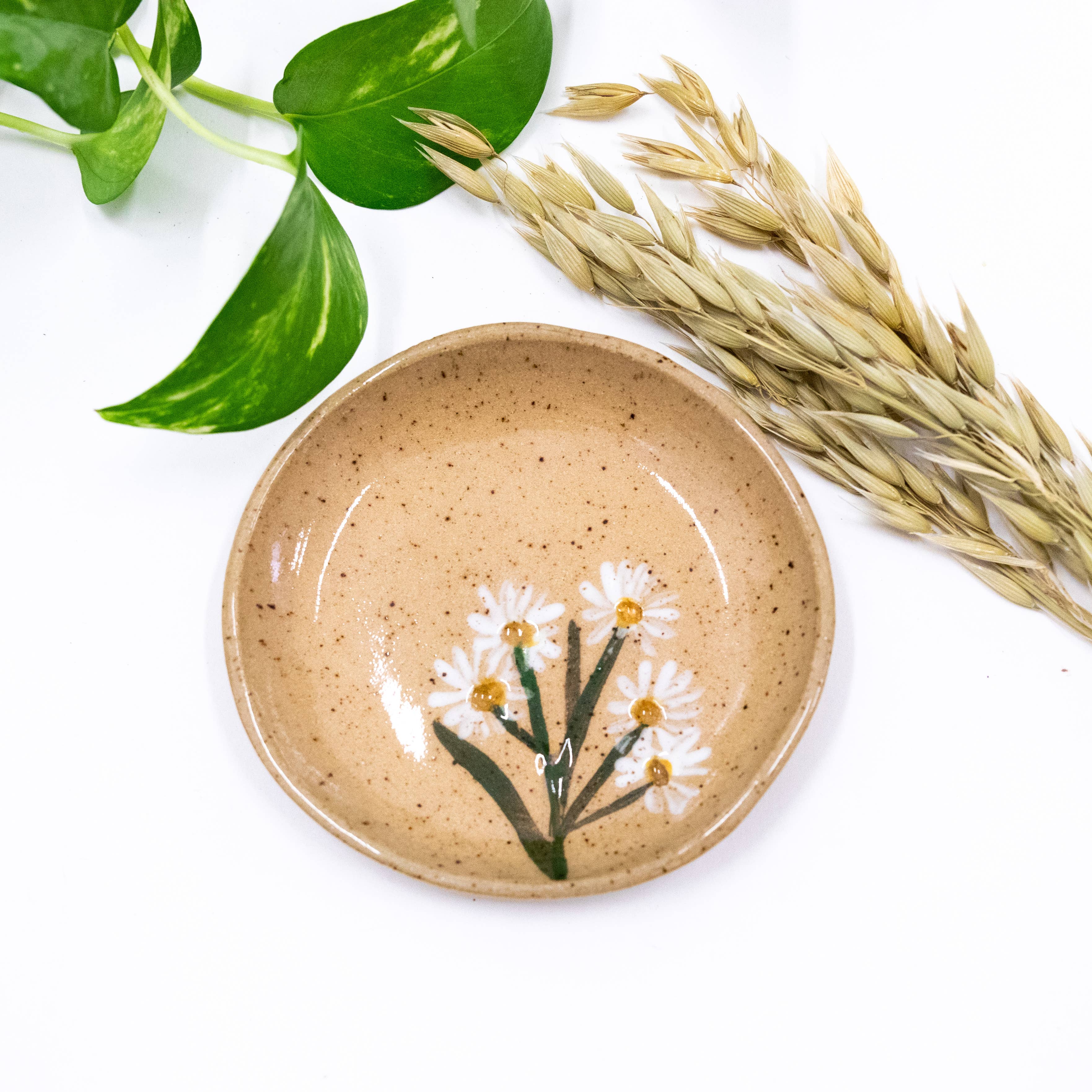 Tara Kothari - Wholesale Jewelry Dish - Rustic Wildflower Handmade Pressed Flower Jewelry Dish6