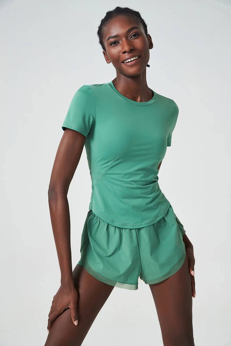 Belsize Activewear – wholesale Activewear set – Women′s – Two pieces fitness set10