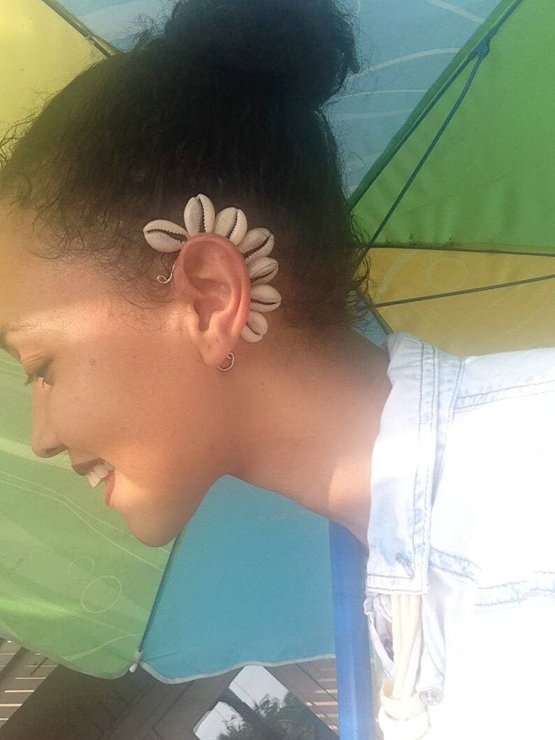 Bellacee Jewelry – Großhandel Ear Cuff/Ohrklemme – Ohrenklemme aus Kaurischalen (Paar)9