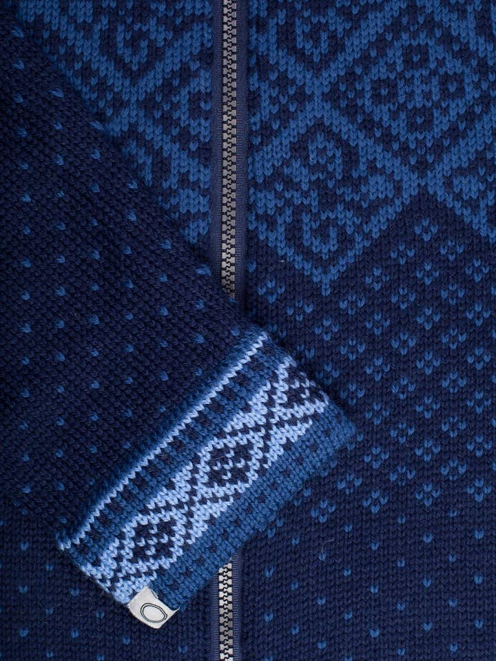 Susan Fosse AS - Wholesale Cardigan - Men's - Kvam Men's Cardigan8