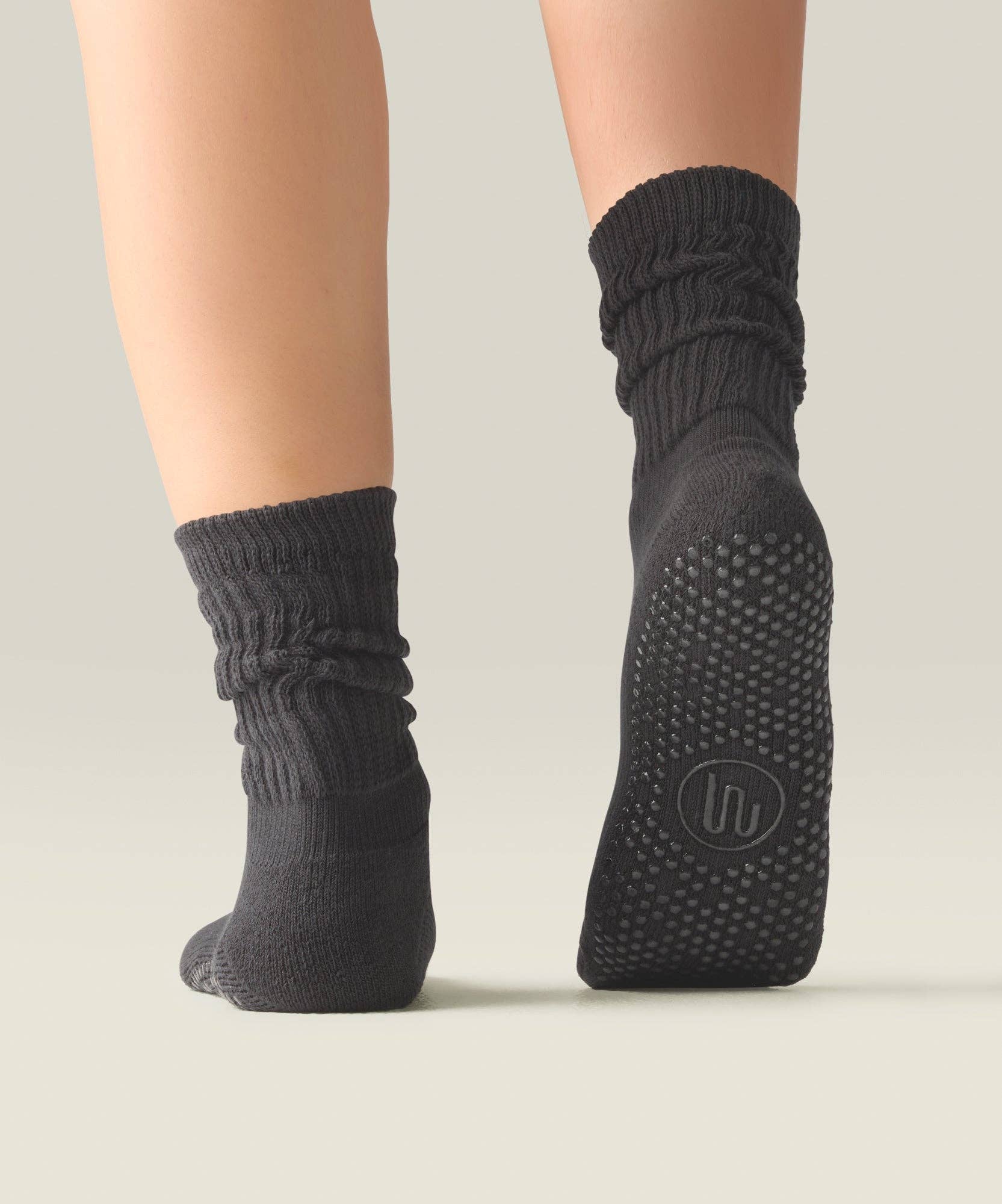 MoveActive - Wholesale Socks - Women's - Scrunch Non Slip Grip Socks - Charcoal6