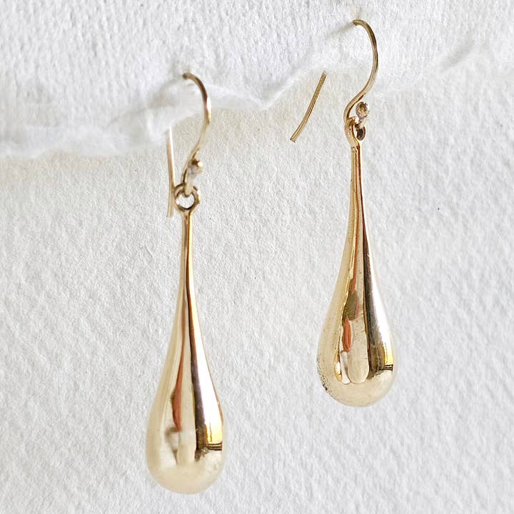 Bisjoux - Wholesale Dangle Earrings - Brass droplet teardrop tear handing dangle earrings