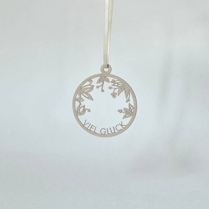 Filigran papirsmykke 'Held og lykke' for engroshandel hos Spitzenkunst