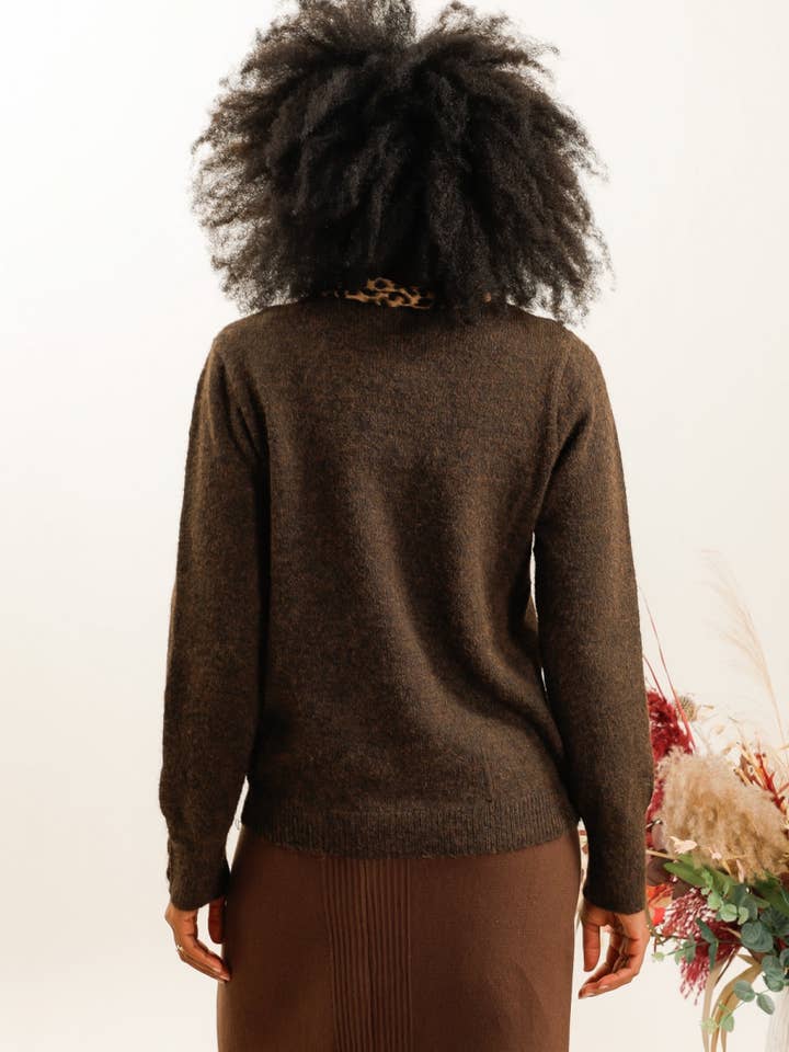 DIX-ONZE - Wholesale Knit Sweater - Women's - Classic Fuzzy Knit Sweater – The Chic Essential7