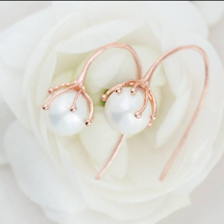 Miss Foxine Couture - Wholesale Dangle Earrings - Bloom Flower Bud Pearl Earrings2