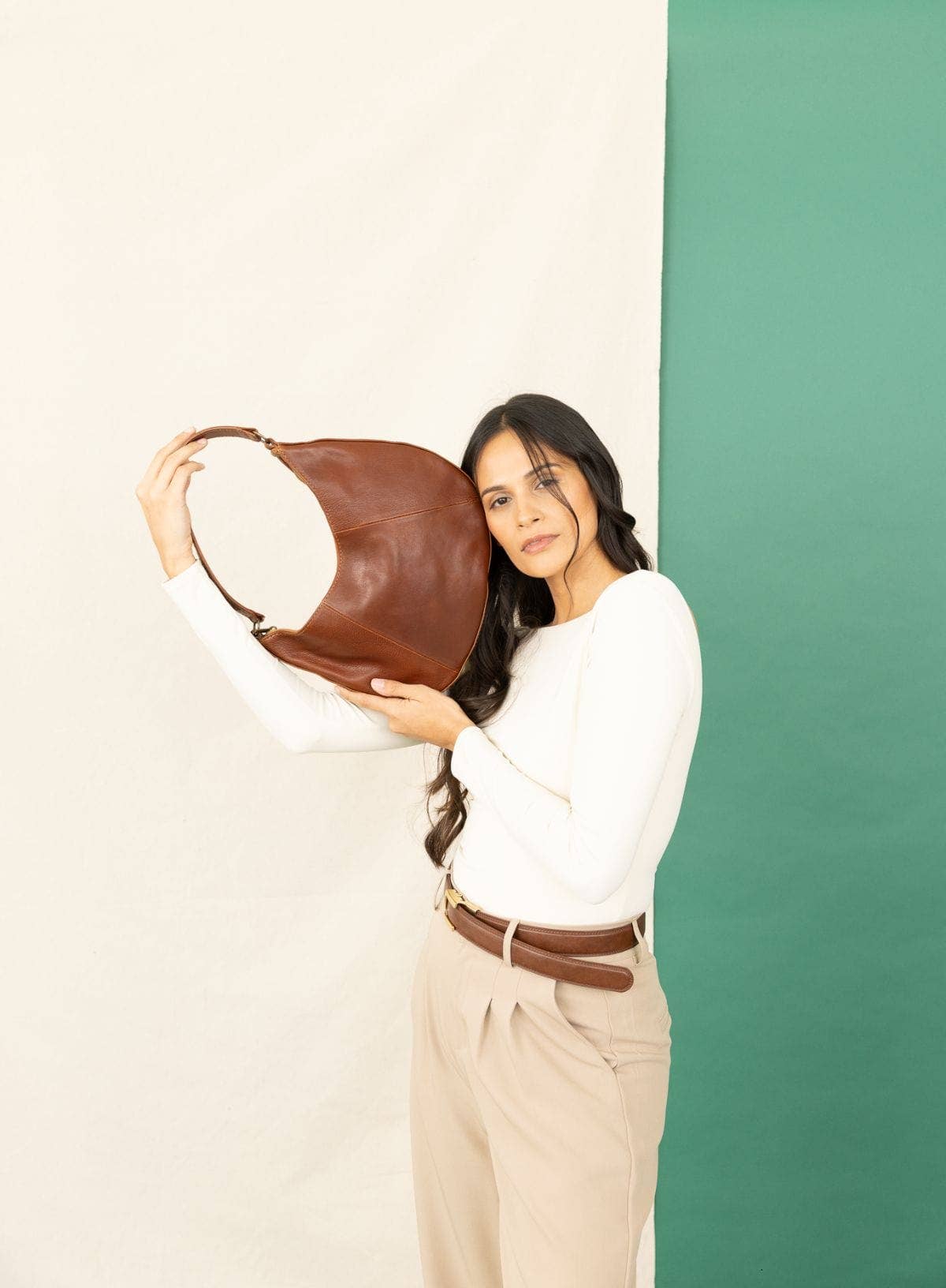Deux Mains: Haiti Fair Trade - Wholesale Shoulder Bag - Women's - Saddle Shoulder Bag1
