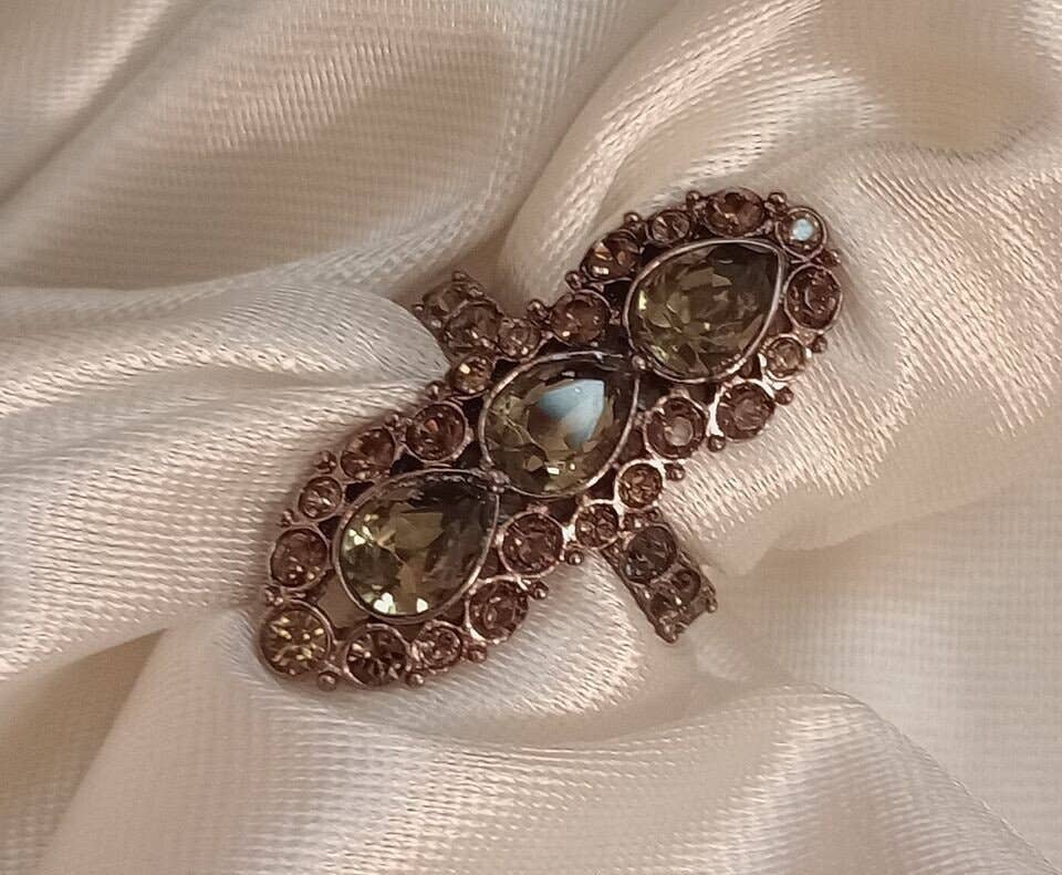 Wilde Aesthetics - Venta al por mayor Anillos grandes/de cóctel - Anillo de diseñador Givenchy Art Nouveau Vintage Cristal2