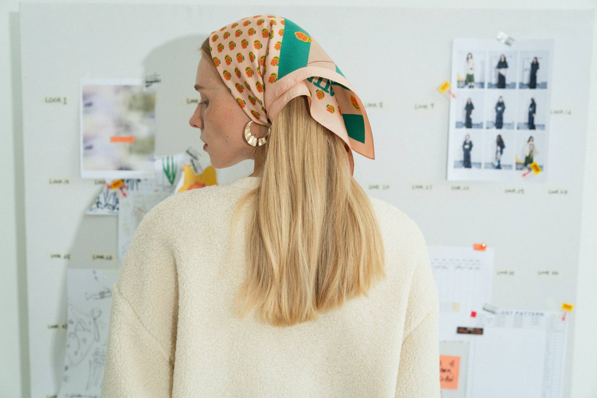 orange „Pandita hunden“ Silke Bandana - Orange for engroshandel på Faire5