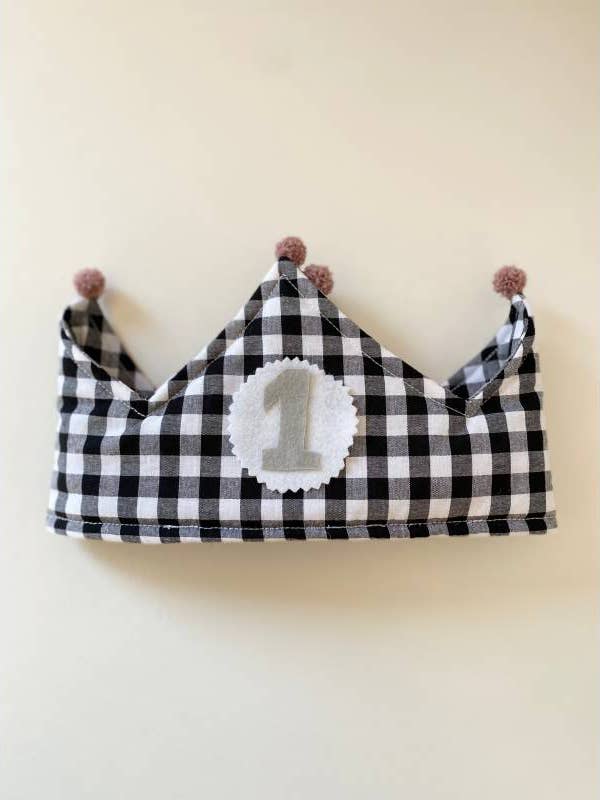 Geburtstagskrone Vichy Schwarz mit rosa Pompoms für den Großhandel von Littlemanuela