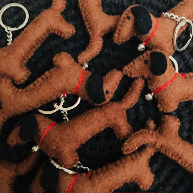 Luna-Leena  - handmade in Nepal - Wholesale Keychain - Women's - Keychain flat dachshund brown - bag charm - felt - handmade3