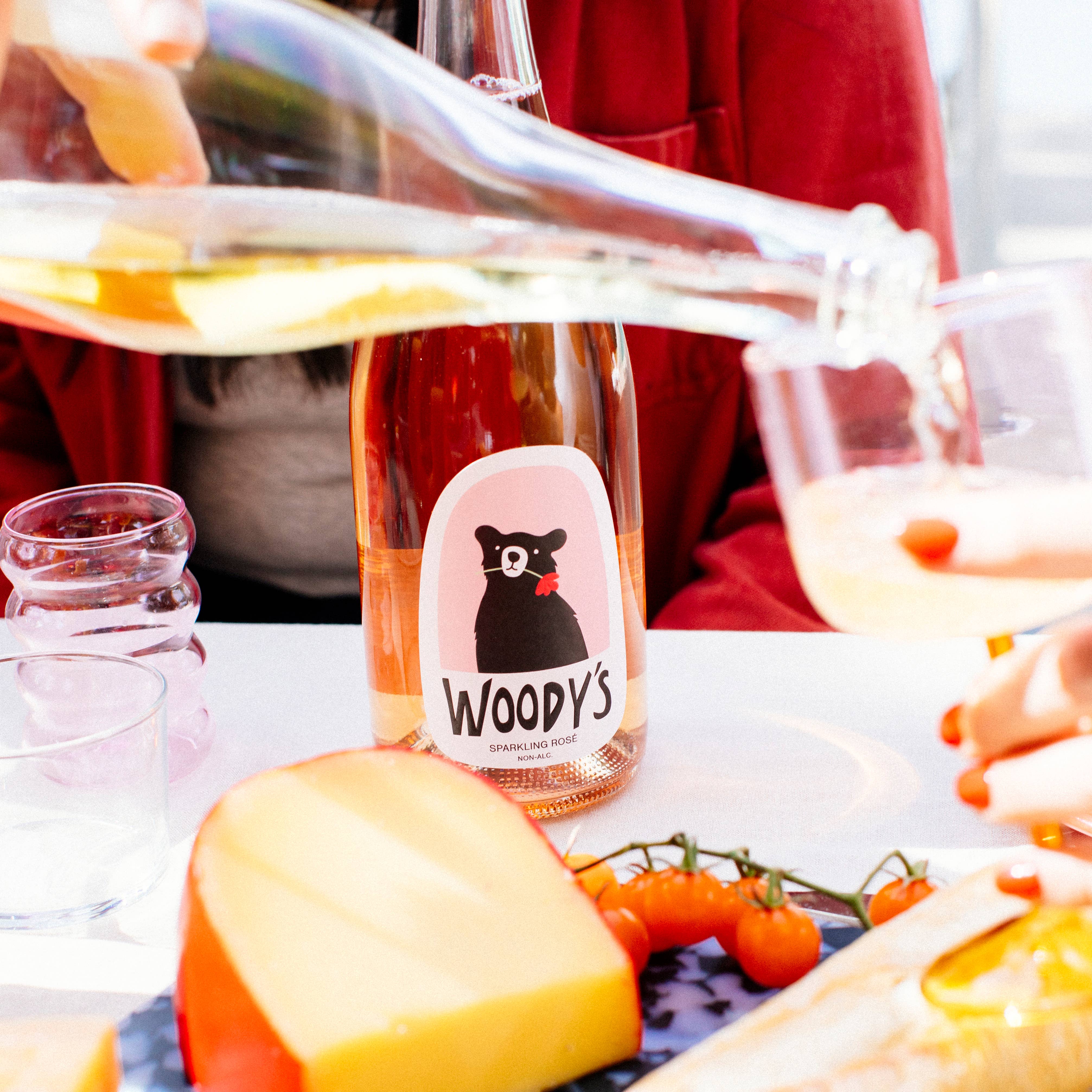Woody's - Wholesale Non-Alcoholic Spirits/Wine/Beer - Woody's Non-Alcoholic Sparkling Rosé (750ml)2