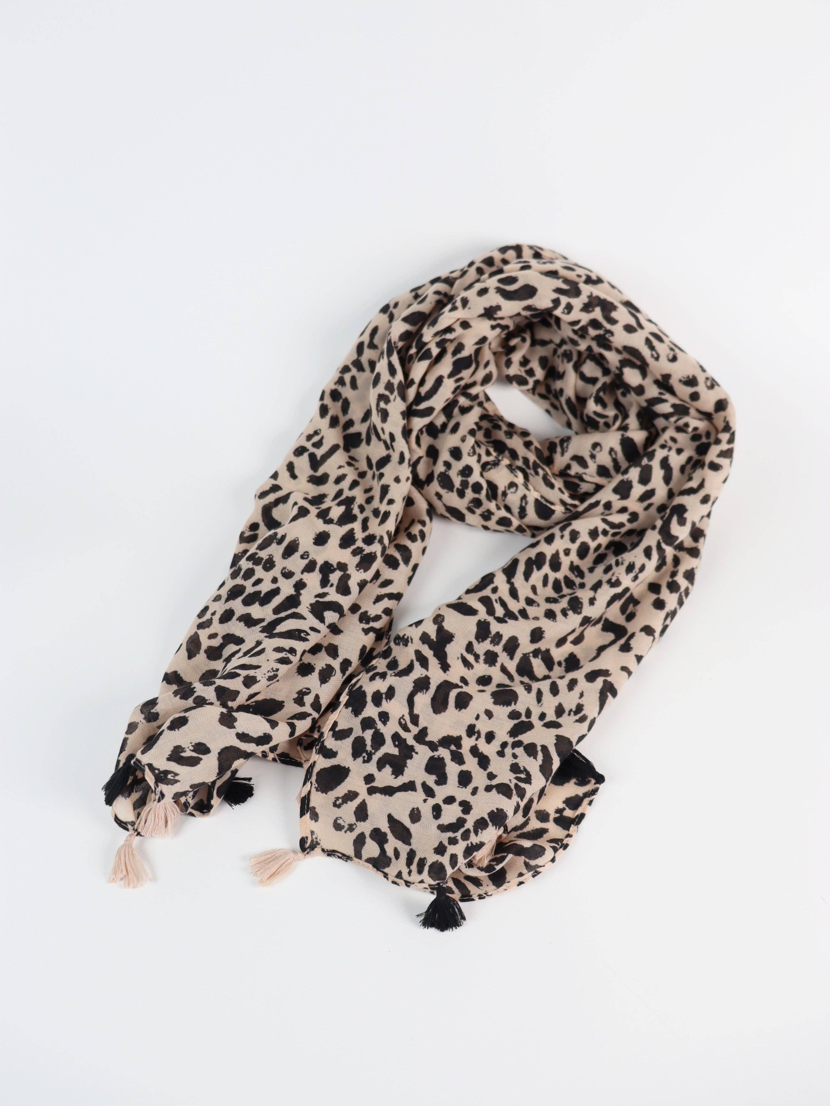 Angels Whisper Accessories – wholesale Scarf – Women's – Cattura Leoard Tassel Lightweight Scarf5