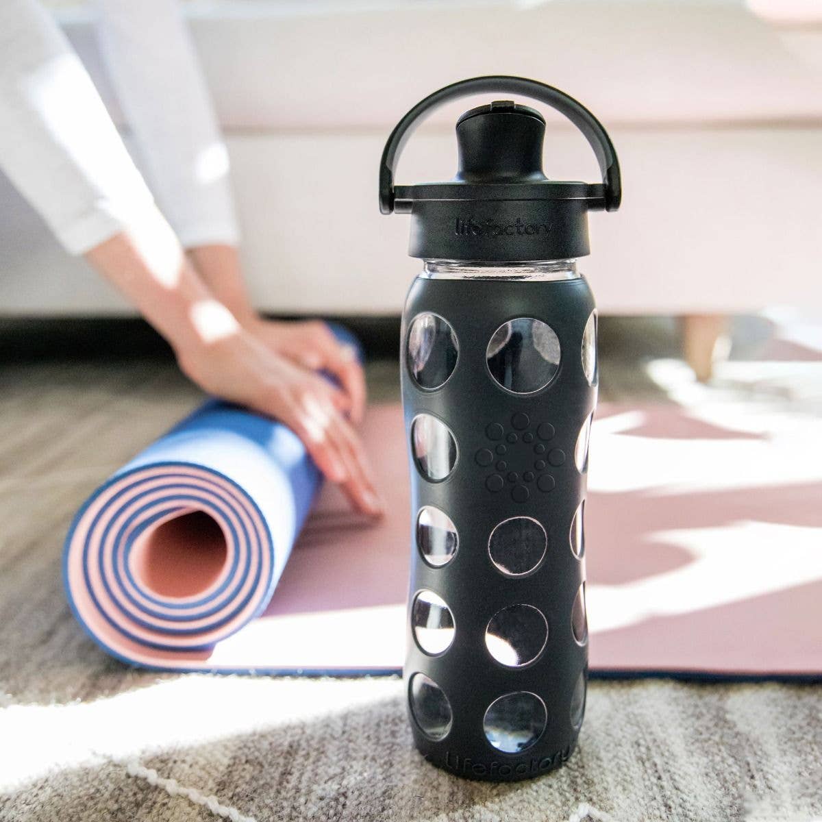 Lifefactory - Wholesale Water Bottle - 22oz Glass Water Bottle Active Cap12