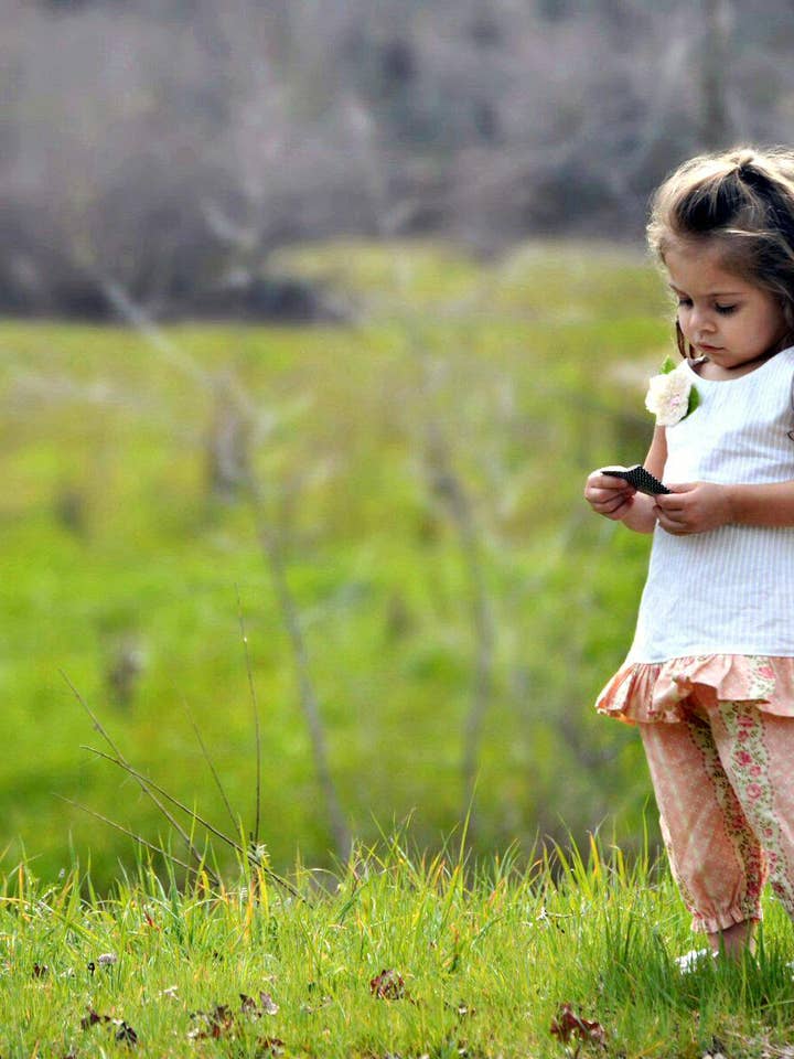 Retro Peach Floral Ruffle Capri Set infant toddler girls for wholesale by Carolina Kids