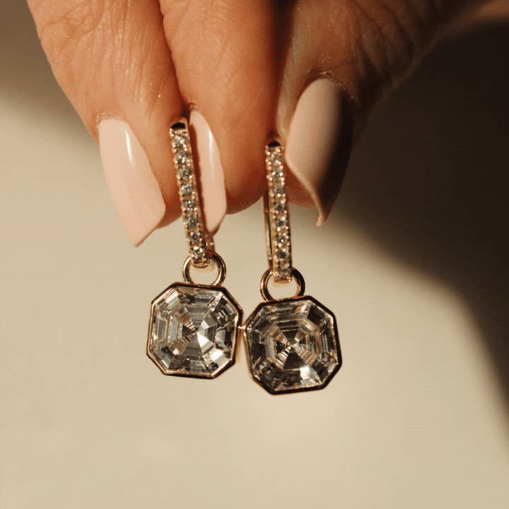 Chloe + Lois - Wholesale Hoop Earrings - Luxe Asscher Hoops3