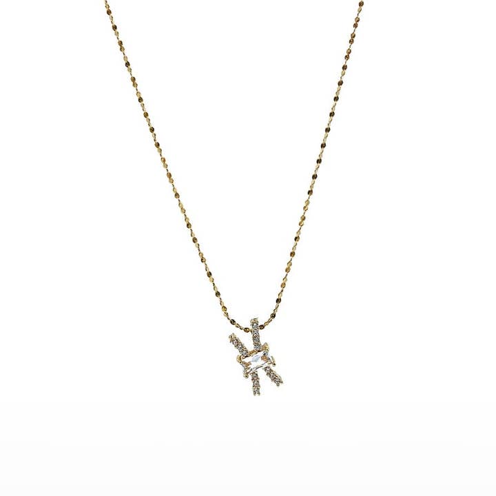 Collier Iced Out Zodiac pour la vente par Glam Bar Bazaar