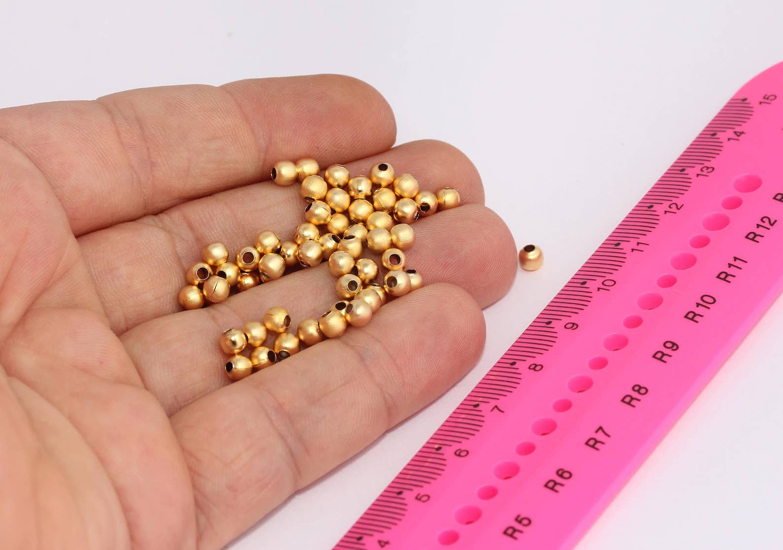 QueenJewelryM - Wholesale Beads - 4mm 24k Matt Gold Ball Beads, Spacer Beads, BRT556