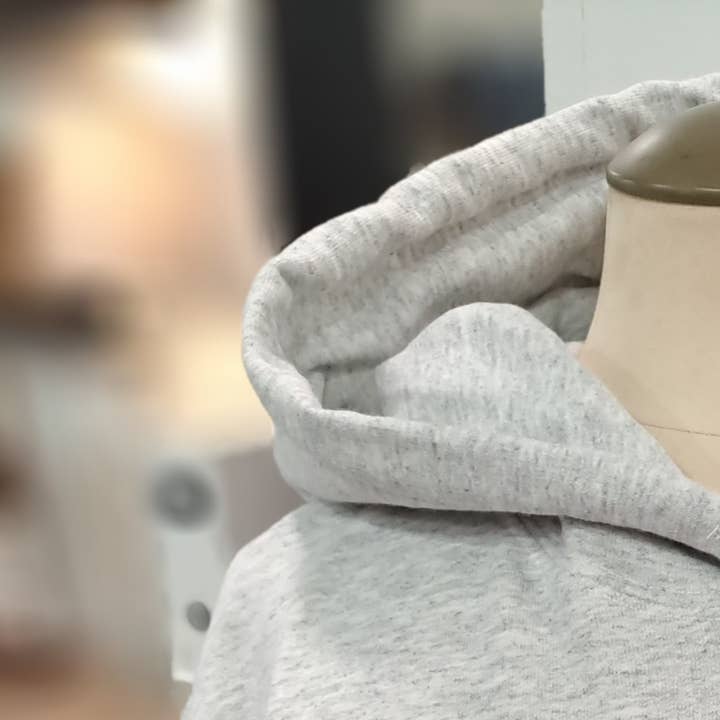 Bring me snacks and tell me I'm pretty Sweatshirt for wholesale by BLNDesigns