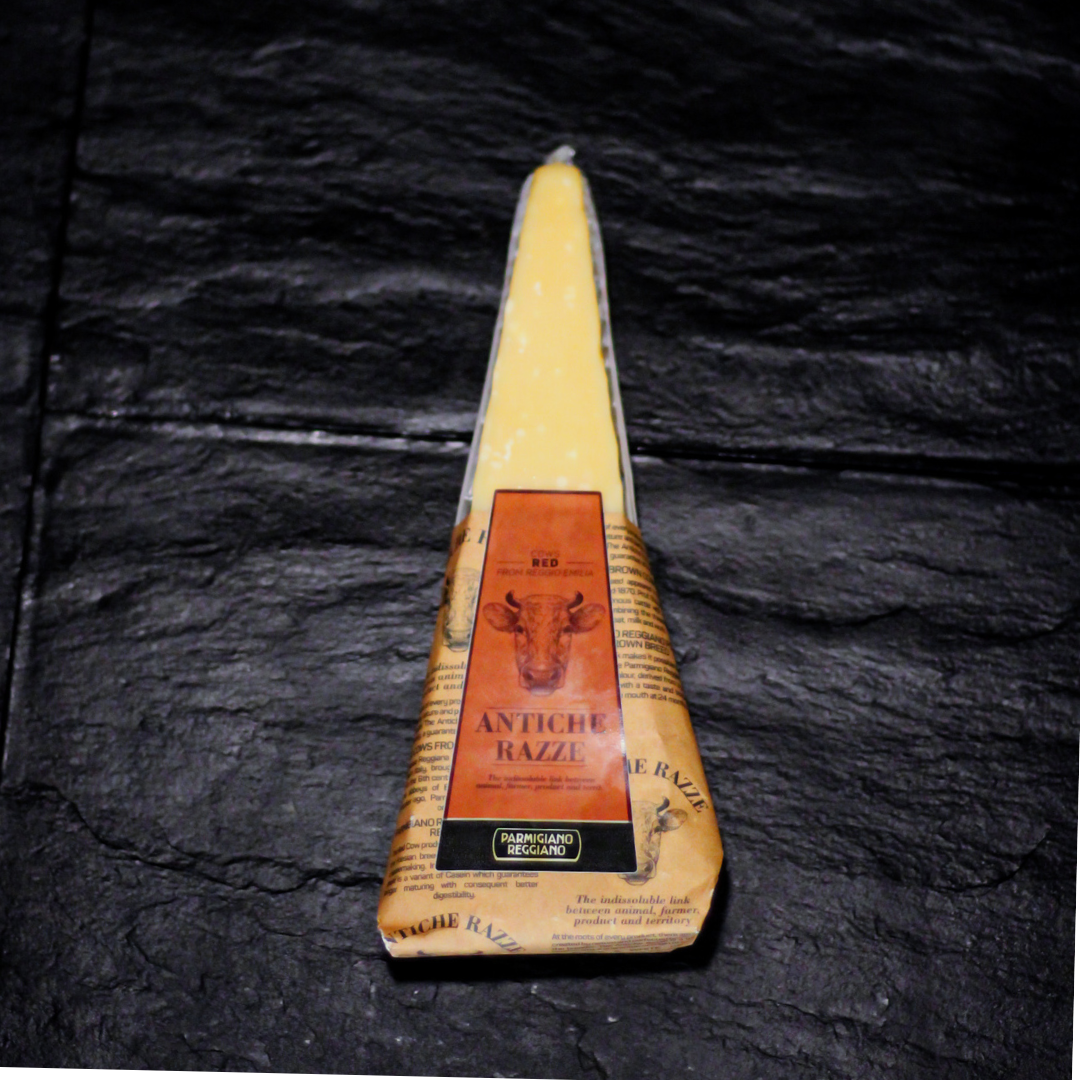 Gourm.it – Queijo por atacado – Parmigiano Reggiano Vacche Rosse 150 g, doce, envelhecido 24 meses0