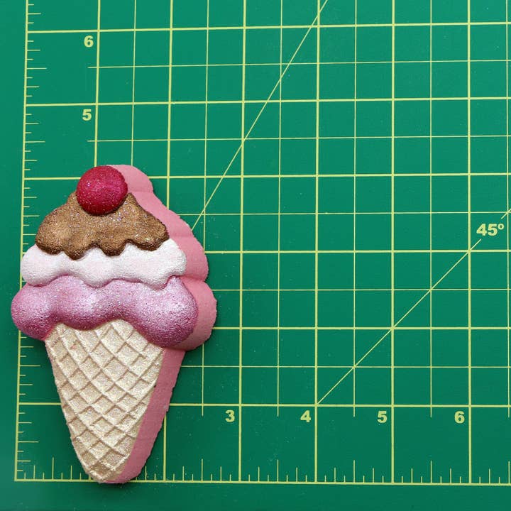 The Bomb Bar - Wholesale Bath bomb/fizz - Ice Cream Cone W/Cherry1
