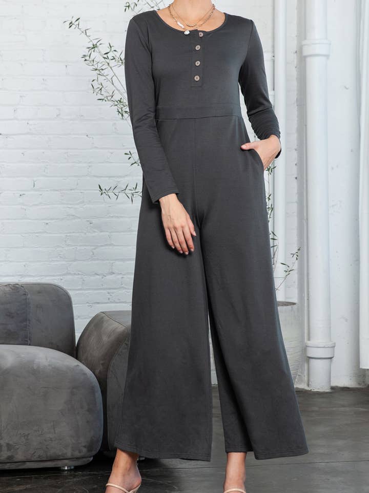 Jumpsuit met lange mouwen en wijde pijpen met Trinity Button voor wholesale door Threaded Pear