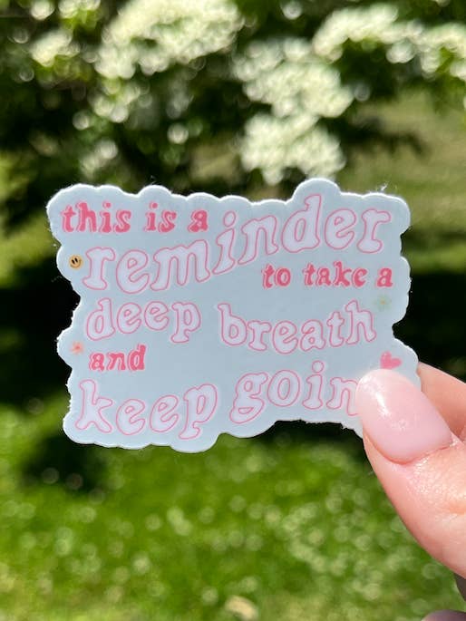 Aufkleber Erinnerung, tief durchzuatmen für den Großhandel von ReggieDesignCo