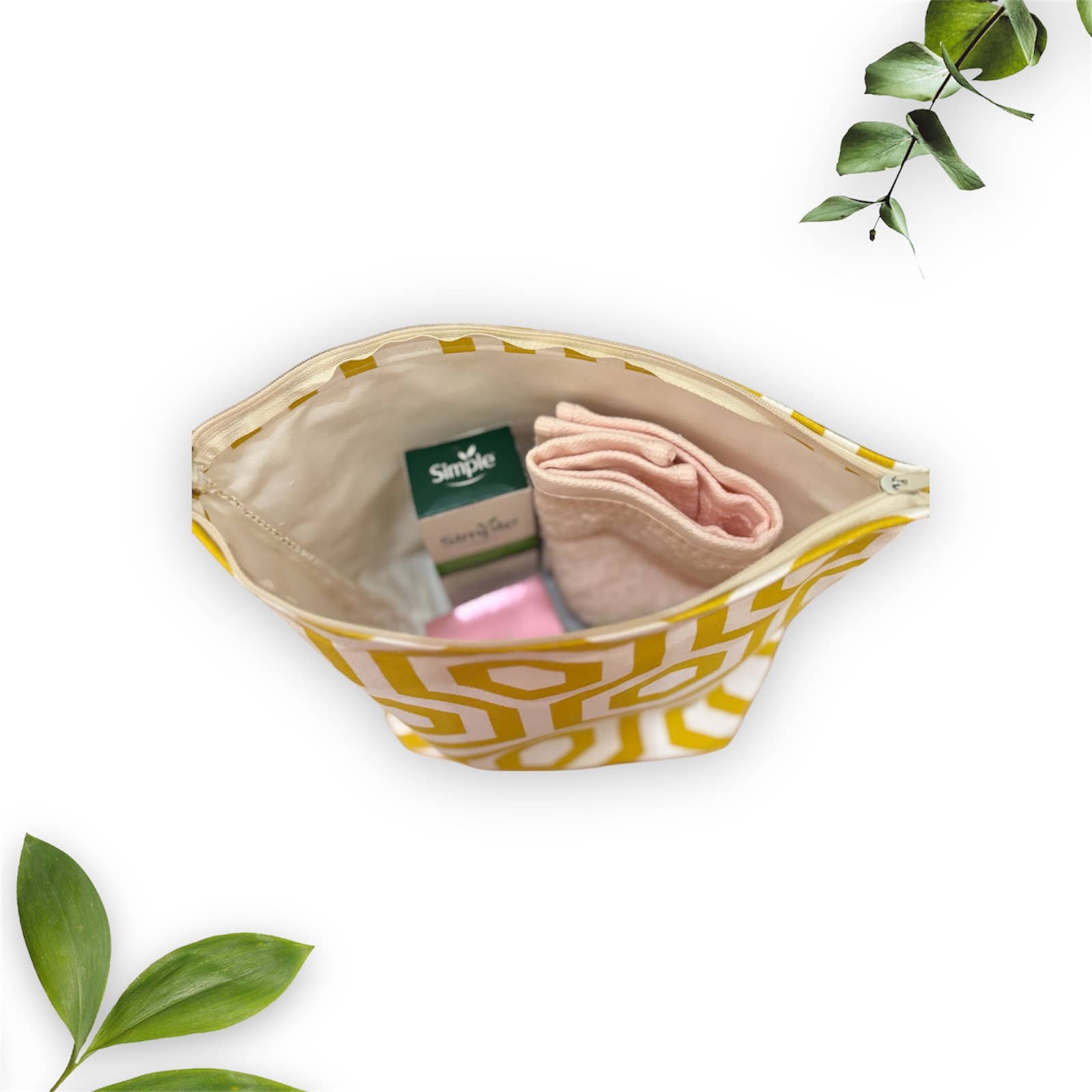 everydaybags.gifts – wholesale Toiletry bag – women's – Eco-Friendly Handmade Washbag – Hex Saffron Fabric2