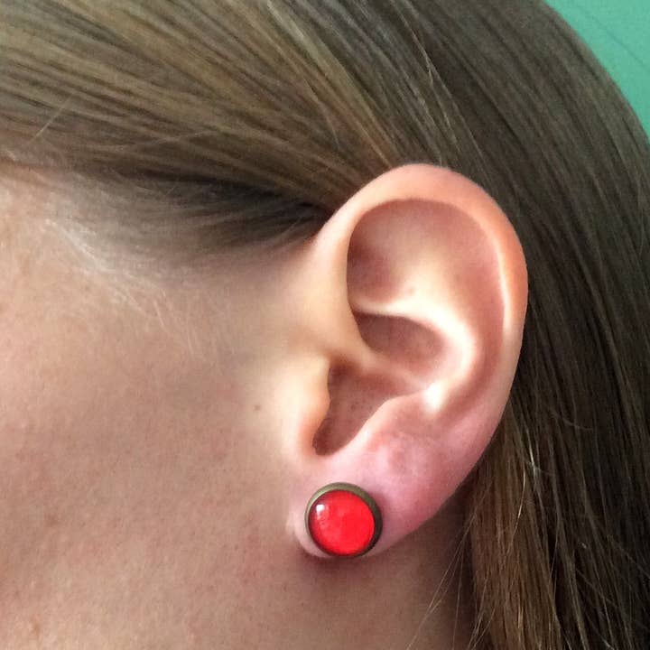 Dans l'Air du Temps Bijoux - Wholesale Stud/Post Earrings - Tata d'Amour Earrings5