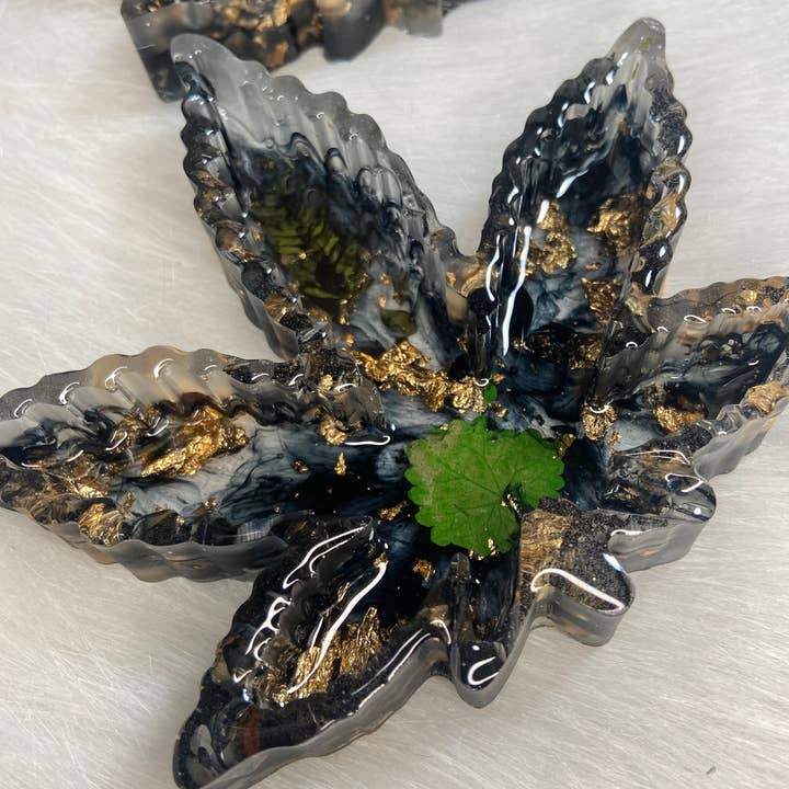 KraftzbyKenzie - Wholesale Ashtray - Black Leaf Ashtray | Leaf Tray | Weed Trinket Dish | Stone5
