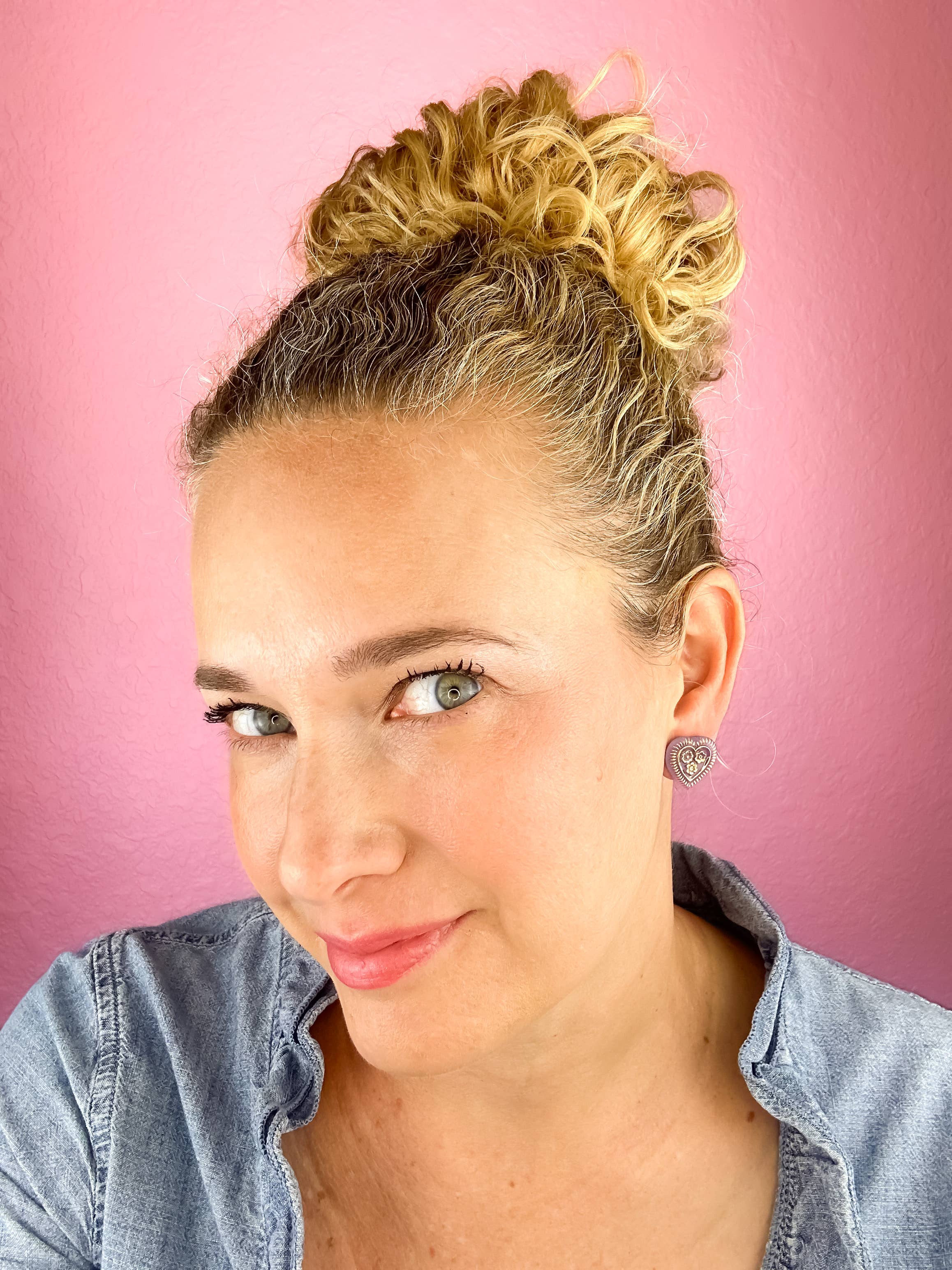 rosie + belle - Wholesale Stud/Post Earrings - Floral Heart Vintage Heart Earrings1