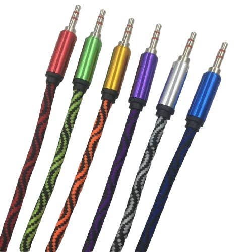 Swirly hjälpkabel 1,5 M/4,5 fot MW606 för wholesale av Mighty Wireless