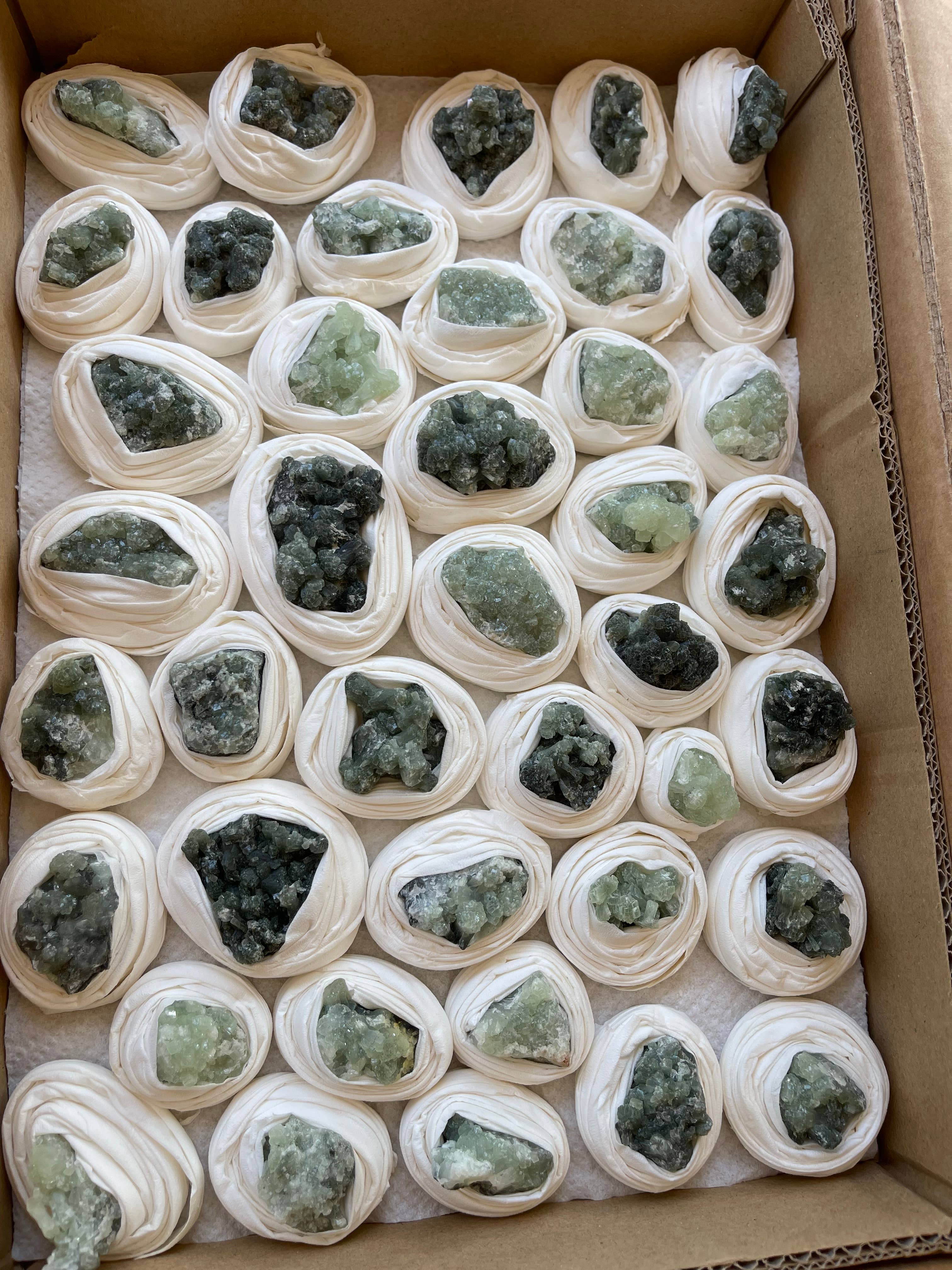 Casablanca Exports - Wholesale Spiritual Stone/Crystal - Prehnite bow ties Morocco Full box1