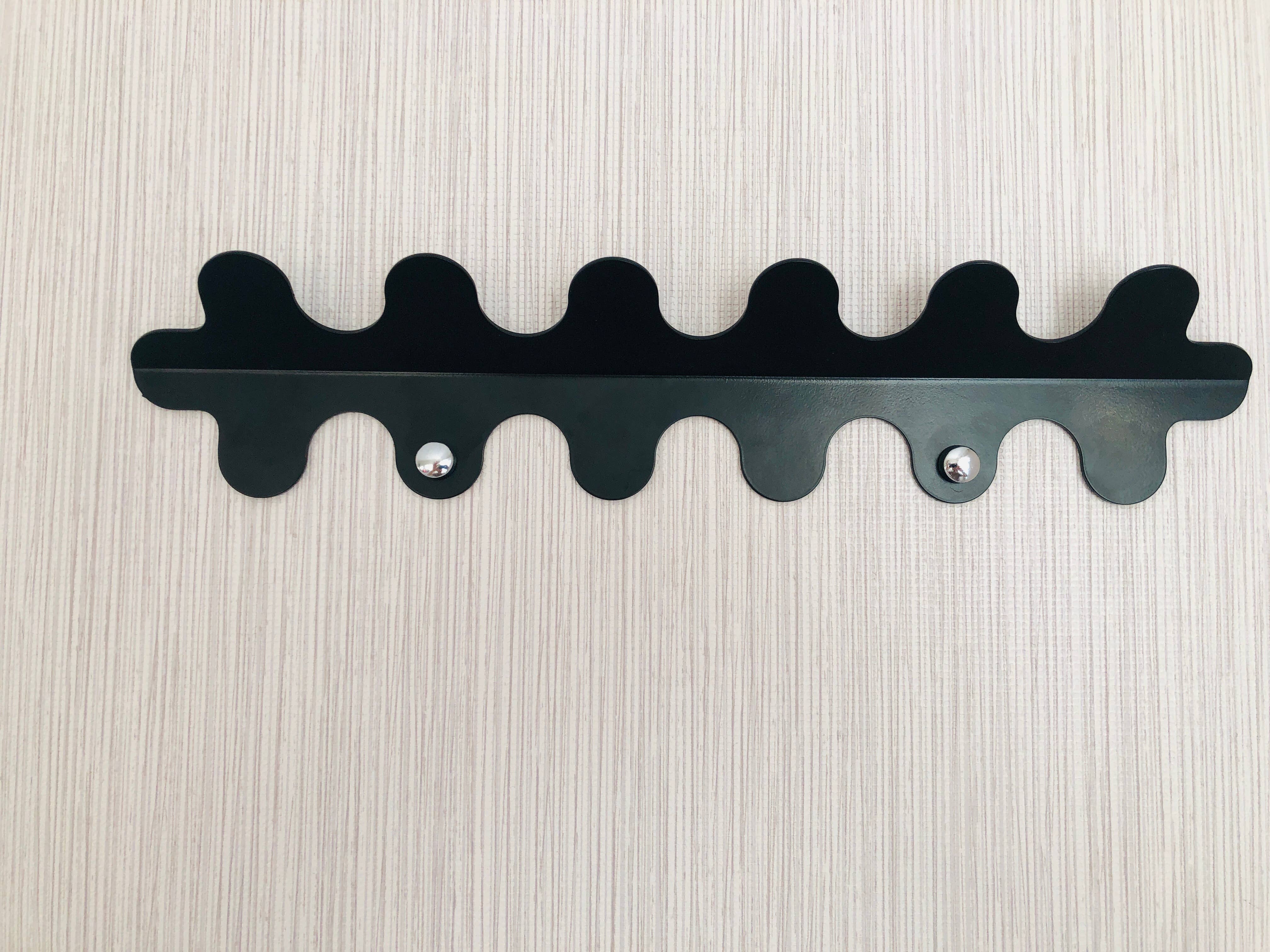 CosyDecorArt – Großhandel Wandhaken – Wiggle Metallbügel, Schnörkelgarderhaken, Wackelwandhaken, schwarzer, gelber, weißer Farbaufhänger für den Eingangsbereich, strapazierfähig7