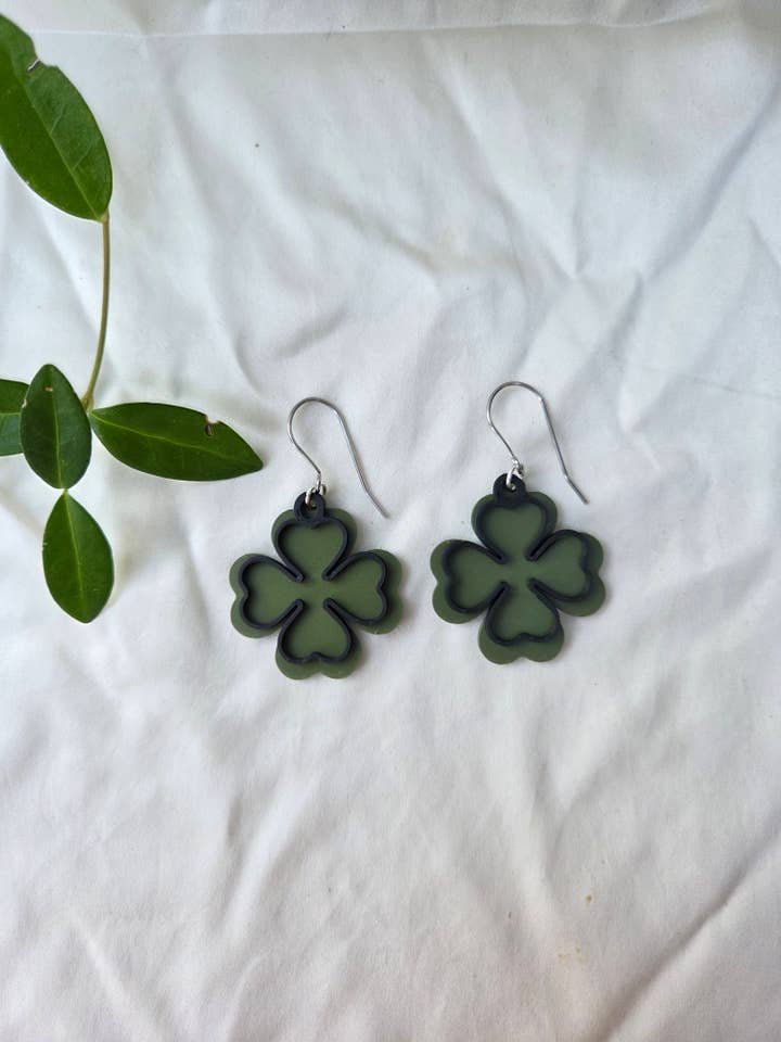 Pendientes de hoja de trébol para venta al por mayor de Let Life Fly
