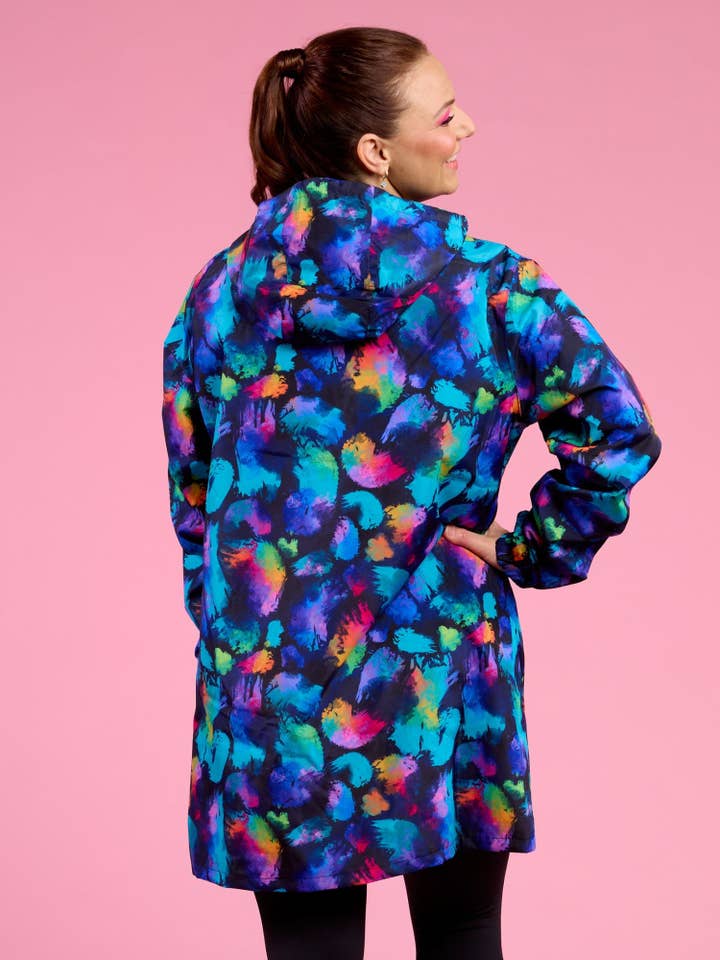 Mama Movement - Wholesale Raincoat – Women's - Rainbow Splatter Longline Raincoat2