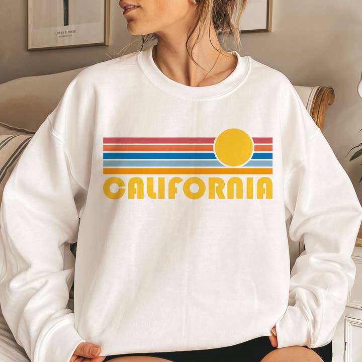 Hey Mountains - Wholesale Graphic Sweatshirt - Women's - California Sweatshirt - Retro Sunrise Unisex2
